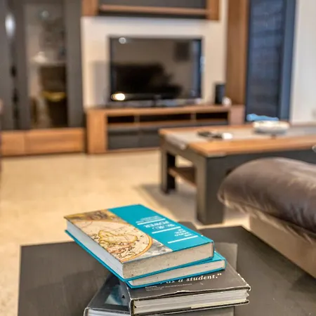 Tower Road Seafront Home, With 3br & Working Space By 360 Estates Apartment Sliema