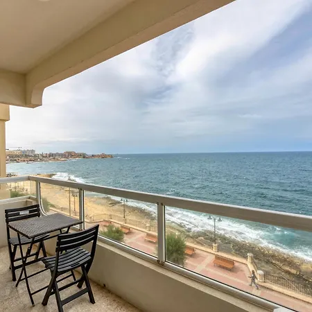 Apartment Tower Road Seafront Home, With 3br & Working Space By 360 Estates *